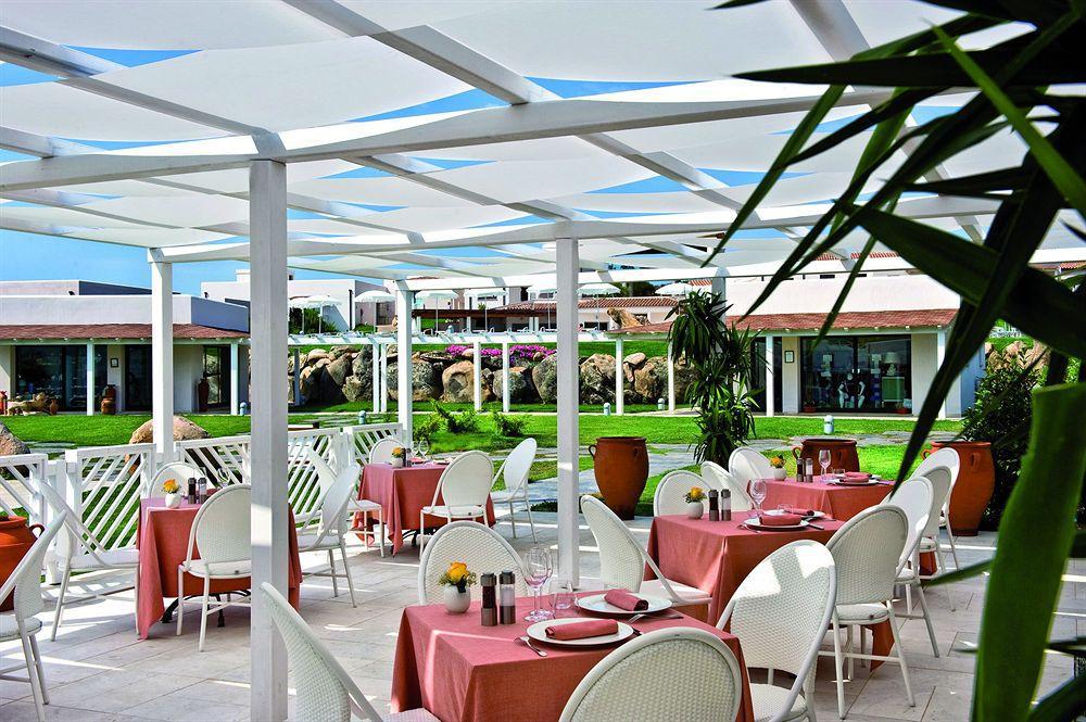 Grande Baia Resort&Spa San Teodoro  Restaurang bild