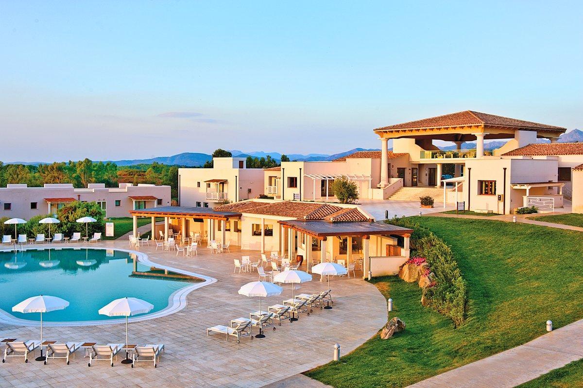 Grande Baia Resort&Spa San Teodoro  Exteriör bild