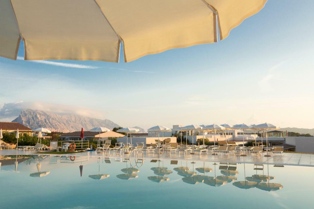 Grande Baia Resort&Spa San Teodoro  Exteriör bild